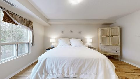 Photo 14 at 327 - 900 Bogart Mill Trail, College Manor, Newmarket