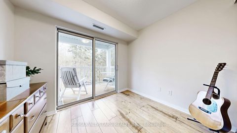 Photo 18 at 327 - 900 Bogart Mill Trail, College Manor, Newmarket