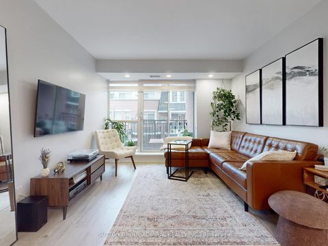 Photo 3 at 321 - 1000 King Street W, Niagara, Toronto