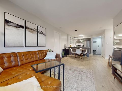 Photo 5 at 321 - 1000 King Street W, Niagara, Toronto