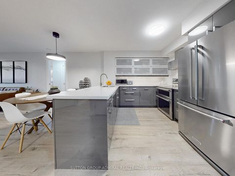 Photo 11 at 321 - 1000 King Street W, Niagara, Toronto