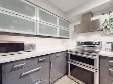 Photo 13 at 321 - 1000 King Street W, Niagara, Toronto