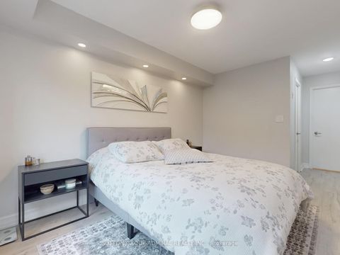 Photo 17 at 321 - 1000 King Street W, Niagara, Toronto