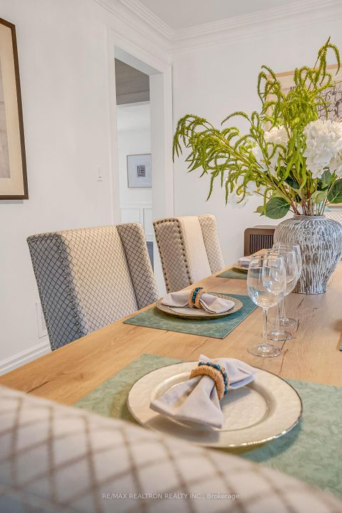 Photo 9 at 278 Dunview Avenue, Willowdale East, Toronto