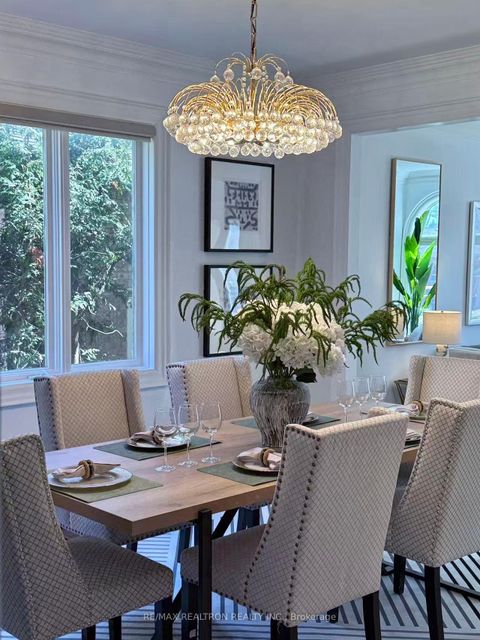 Photo 11 at 278 Dunview Avenue, Willowdale East, Toronto