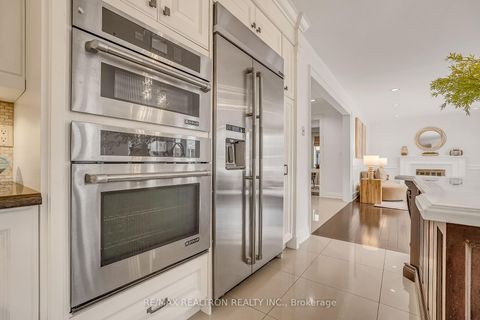 Photo 15 at 278 Dunview Avenue, Willowdale East, Toronto