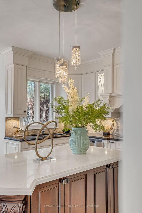 Photo 18 at 278 Dunview Avenue, Willowdale East, Toronto