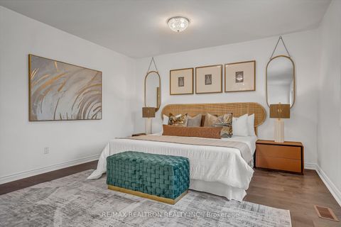 Photo 29 at 278 Dunview Avenue, Willowdale East, Toronto