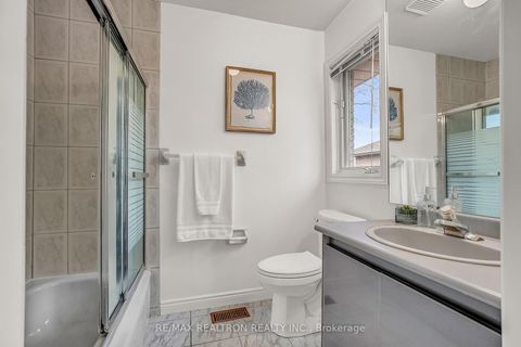 Photo 38 at 278 Dunview Avenue, Willowdale East, Toronto