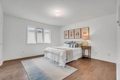 Photo 39 at 278 Dunview Avenue, Willowdale East, Toronto