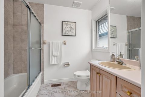 Photo 40 at 278 Dunview Avenue, Willowdale East, Toronto