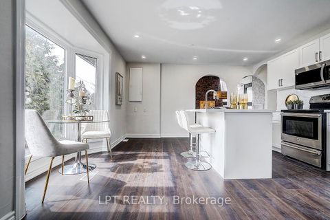 Photo 1 at 194 South Channel Drive, Keswick North, Georgina