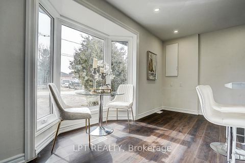 Photo 2 at 194 South Channel Drive, Keswick North, Georgina