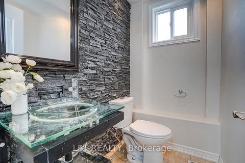 Photo 23 at 194 South Channel Drive, Keswick North, Georgina