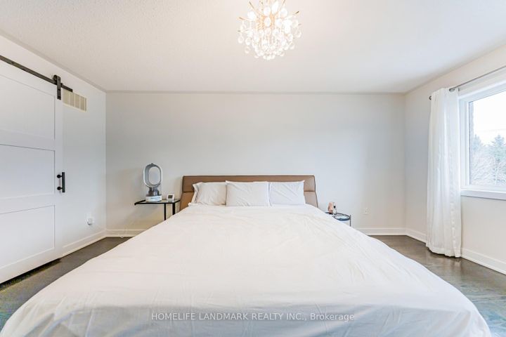 Photo 37 at 62 Helliwell Crescent, Oak Ridges Lake Wilcox, Richmond Hill