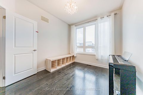 Photo 26 at 62 Helliwell Crescent, Oak Ridges Lake Wilcox, Richmond Hill