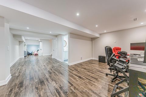 Photo 43 at 62 Helliwell Crescent, Oak Ridges Lake Wilcox, Richmond Hill