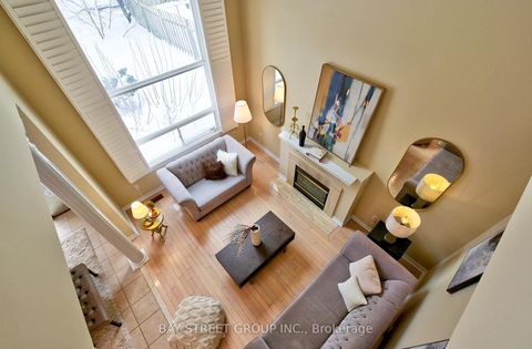 Photo 4 at 43 English Oak Drive, Oak Ridges Lake Wilcox, Richmond Hill