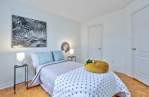 Photo 24 at 43 English Oak Drive, Oak Ridges Lake Wilcox, Richmond Hill