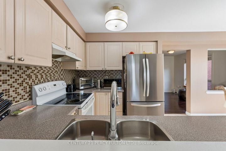 Photo 11 at 78 Herdwick Street, Gore Industrial North, Brampton