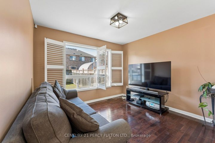 Photo 12 at 78 Herdwick Street, Gore Industrial North, Brampton