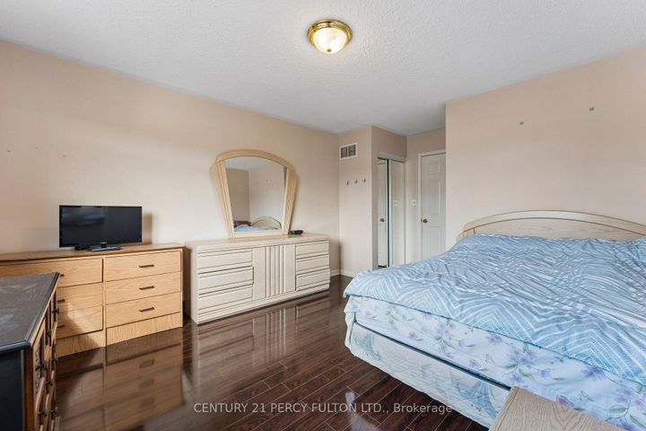 Photo 19 at 78 Herdwick Street, Gore Industrial North, Brampton