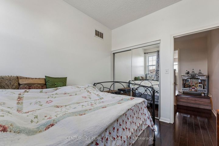 Photo 23 at 78 Herdwick Street, Gore Industrial North, Brampton