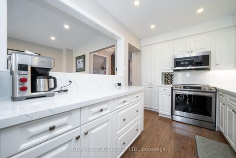 Photo 10 at 201 - 10 Bassett Boulevard, Pringle Creek, Whitby