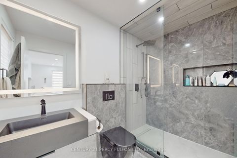 Photo 24 at 26 Farley Crescent, Richview, Toronto