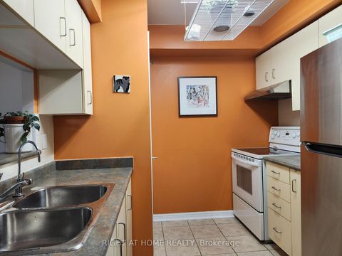 Photo 14 at 607 - 650 Lawrence Avenue W, Lawrence, Toronto