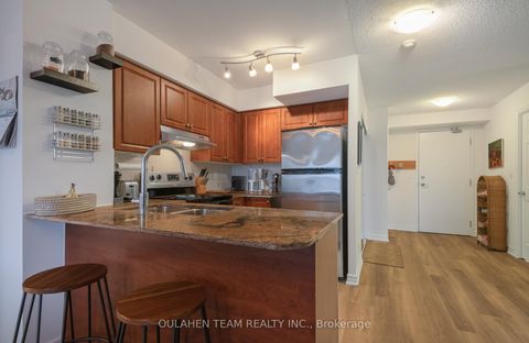 Photo 5 at 516 - 225 Wellesley Street E, South St. James Town, Toronto