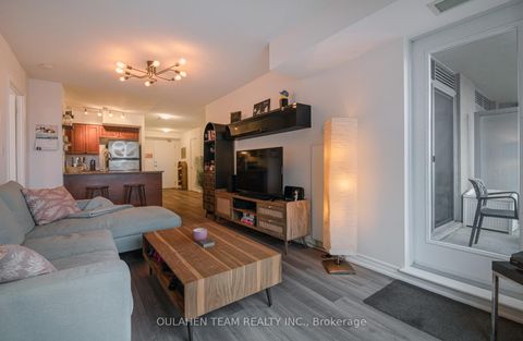 Photo 8 at 516 - 225 Wellesley Street E, South St. James Town, Toronto