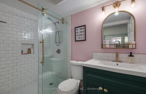 Photo 16 at 516 - 225 Wellesley Street E, South St. James Town, Toronto