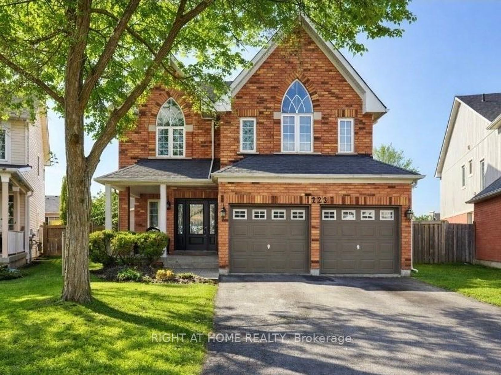 1225 Leacock Court, Taunton, Oshawa 