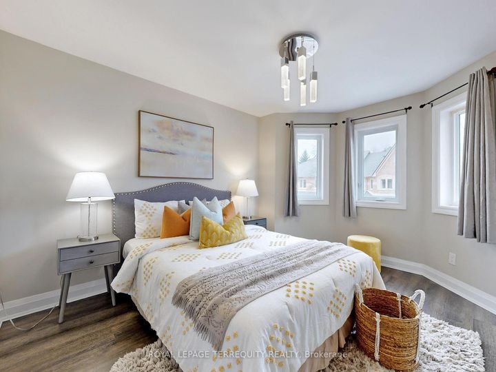 Photo 18 at 122 - 455 Apache Court, Hurontario, Mississauga