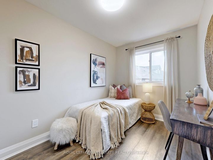 Photo 24 at 122 - 455 Apache Court, Hurontario, Mississauga