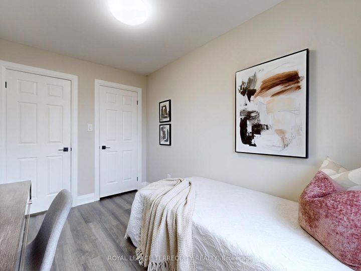 Photo 26 at 122 - 455 Apache Court, Hurontario, Mississauga