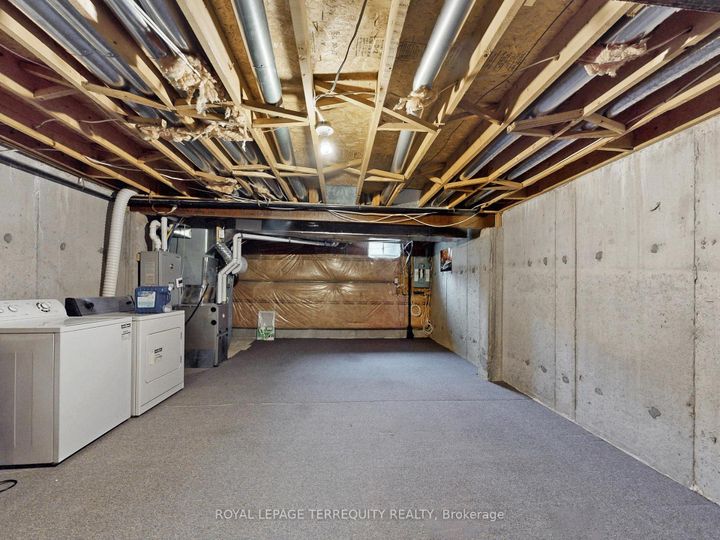 Photo 30 at 122 - 455 Apache Court, Hurontario, Mississauga