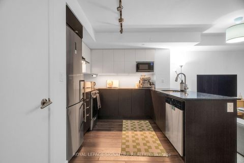 Photo 12 at 8 - 106 Varna Drive, Lawrence, Toronto
