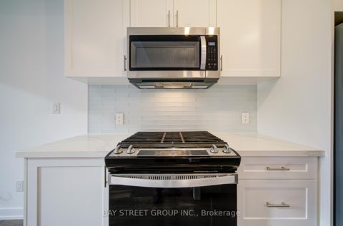 Photo 8 at 7 - 1479 O'Connor Drive, Parkview, Toronto
