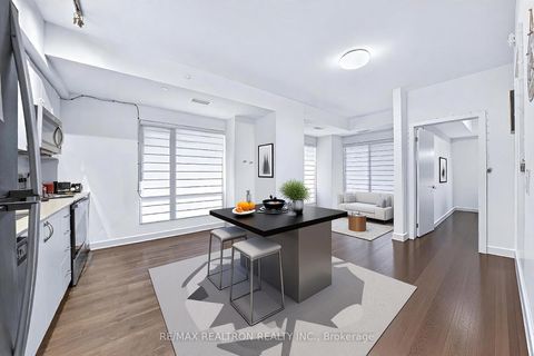 Photo 6 at 510 - 56 Lakeside Terrace, Little Lake, Barrie