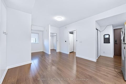 Photo 8 at 510 - 56 Lakeside Terrace, Little Lake, Barrie