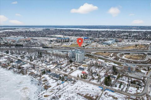 Photo 32 at 510 - 56 Lakeside Terrace, Little Lake, Barrie