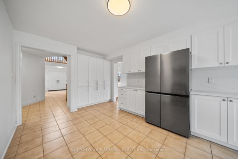 Photo 11 at 295 Fifth Avenue, East Woodbridge, Vaughan