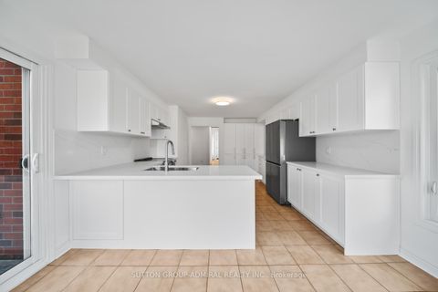 Photo 12 at 295 Fifth Avenue, East Woodbridge, Vaughan