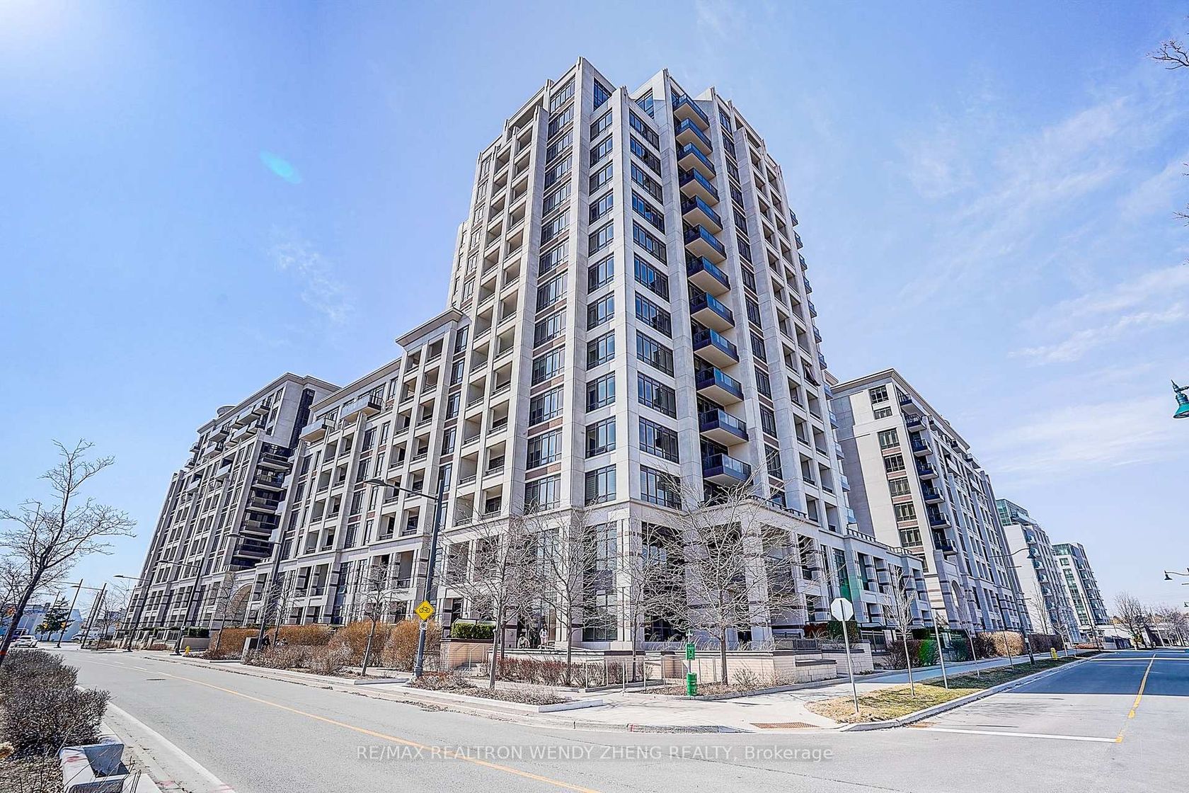 808 - 38 Cedarland Drive, Unionville, Markham photo number 2