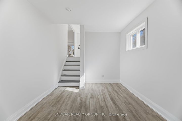 Photo 14 at 3422 Credit Heights Drive, Erindale, Mississauga