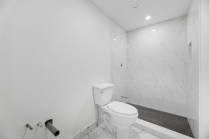 Photo 29 at 3422 Credit Heights Drive, Erindale, Mississauga