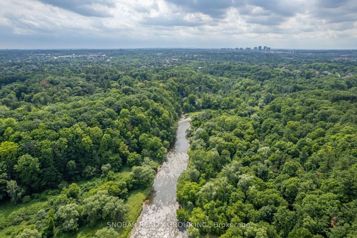 Photo 37 at 3422 Credit Heights Drive, Erindale, Mississauga