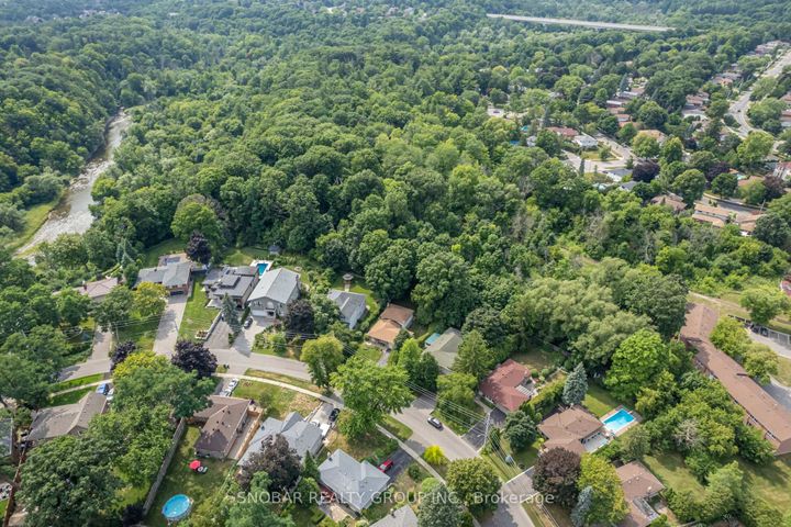 Photo 40 at 3422 Credit Heights Drive, Erindale, Mississauga